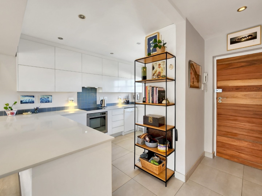 2 Bedroom Property for Sale in Sea Point Western Cape